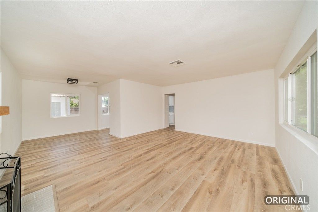Image 7 of property listing at 2586 Prospect Avenue, Riverside, CA 92507