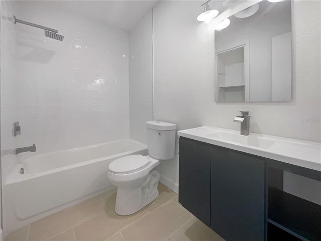 6015 OLIVE AVENUE, Sarasota, FL 34231