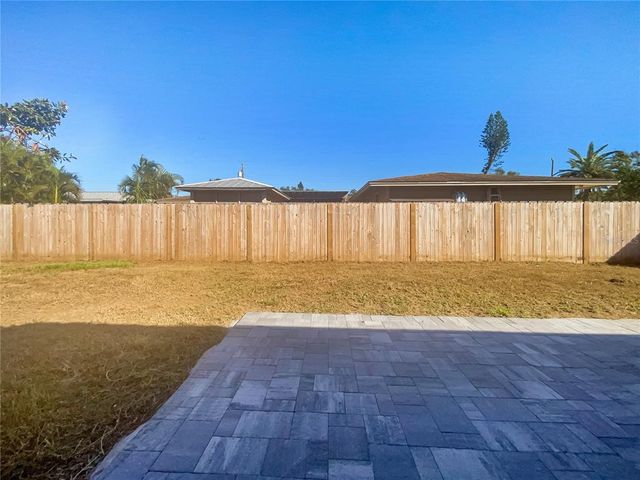 6015 OLIVE AVENUE, Sarasota, FL 34231