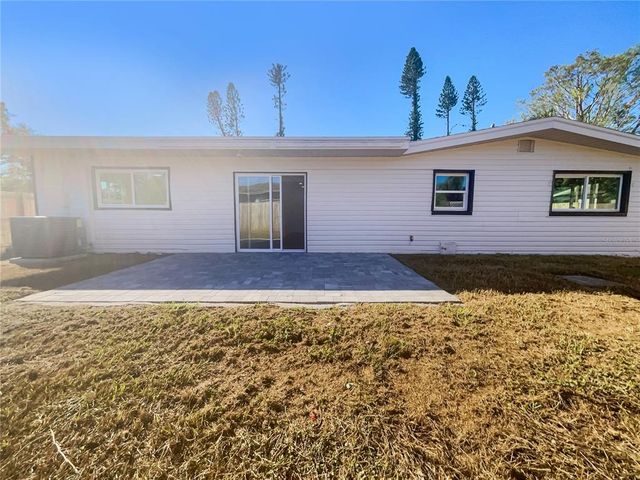 6015 OLIVE AVENUE, Sarasota, FL 34231