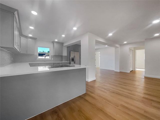 6015 OLIVE AVENUE, Sarasota, FL 34231