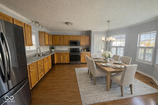 855 Pioneer Woods Drive, Indianapolis, IN 46224