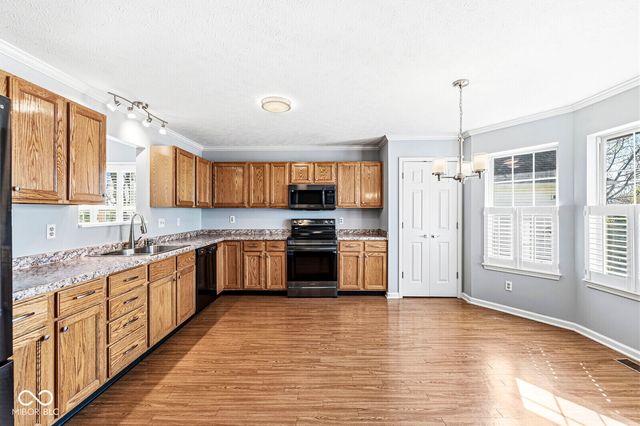 855 Pioneer Woods Drive, Indianapolis, IN 46224