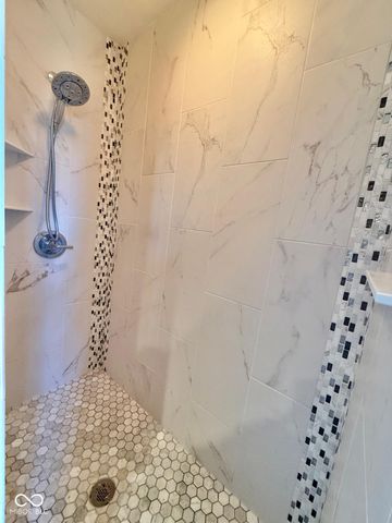 855 Pioneer Woods Drive, Indianapolis, IN 46224