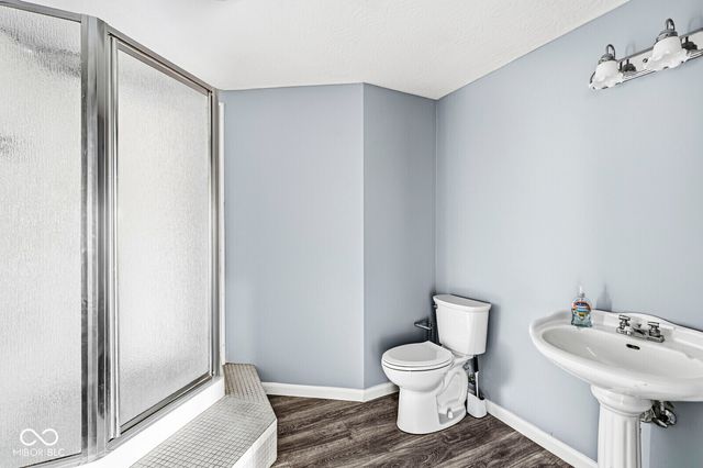 855 Pioneer Woods Drive, Indianapolis, IN 46224