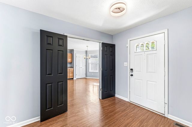 855 Pioneer Woods Drive, Indianapolis, IN 46224