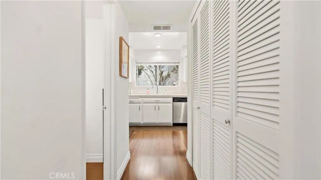 432 S Oak Knoll Avenue 4, Pasadena, CA 91101