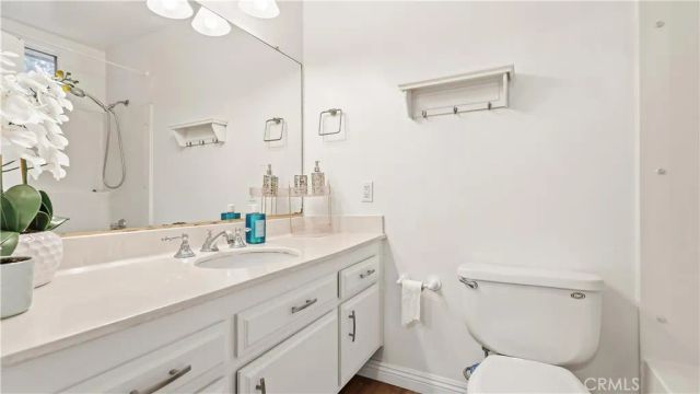 432 S Oak Knoll Avenue 4, Pasadena, CA 91101