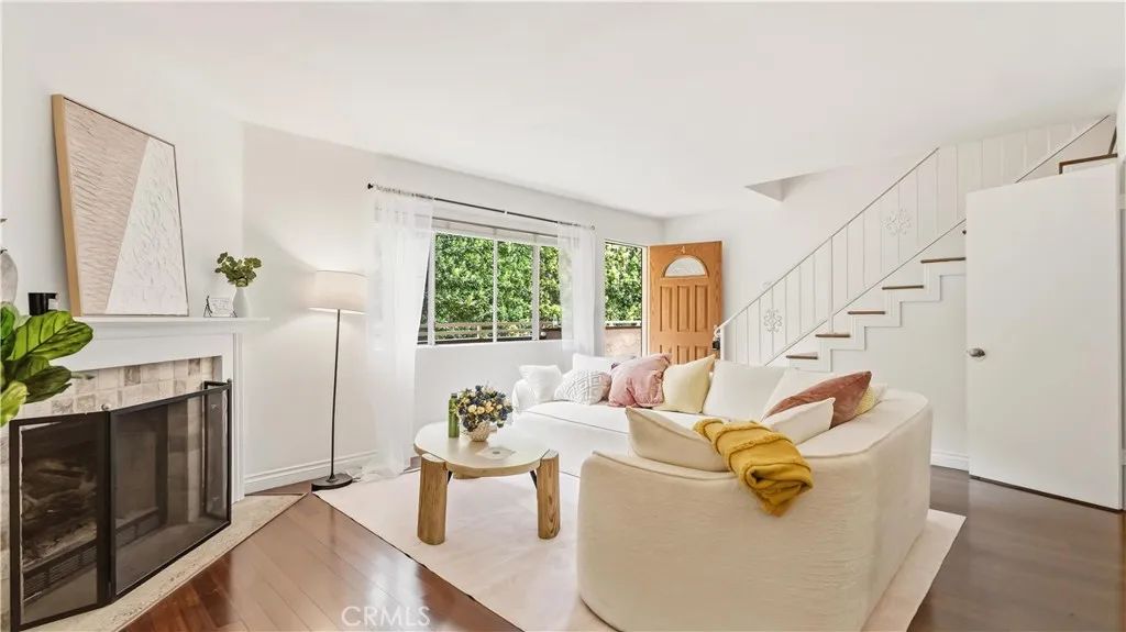432 S Oak Knoll Avenue 4, Pasadena, CA 91101