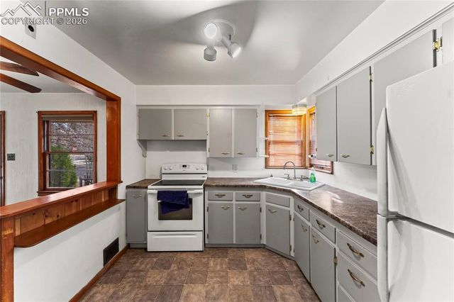 628 Bonfoy Avenue, Colorado Springs, CO 80909