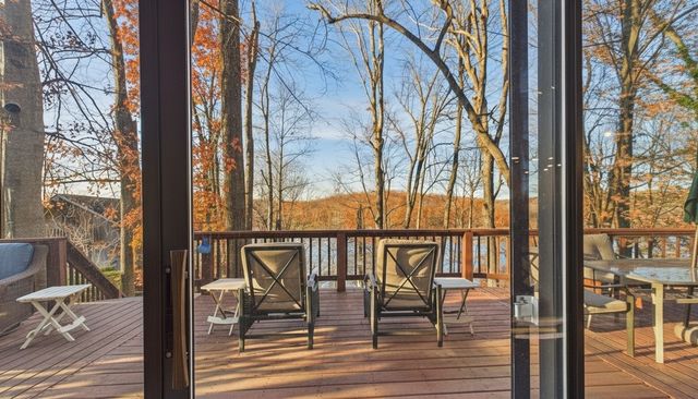 244 Arlington Ct, Eddyville, KY 42038