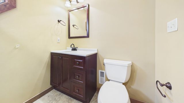 244 Arlington Ct, Eddyville, KY 42038