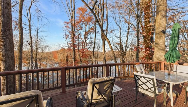 244 Arlington Ct, Eddyville, KY 42038