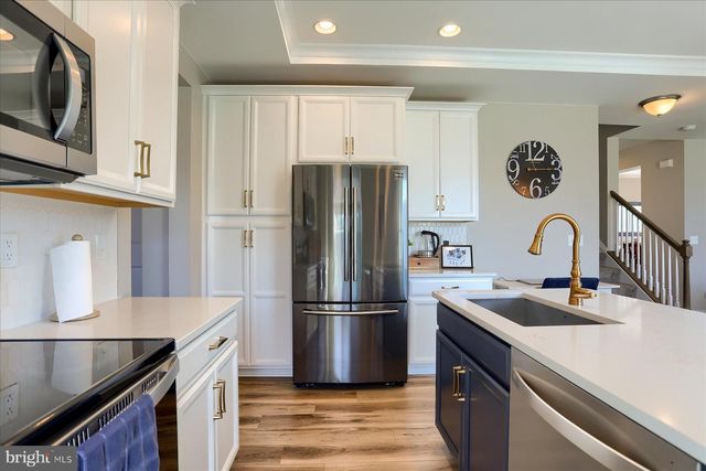 3114 EGRETON RD, Mechanicsburg, PA 17055
