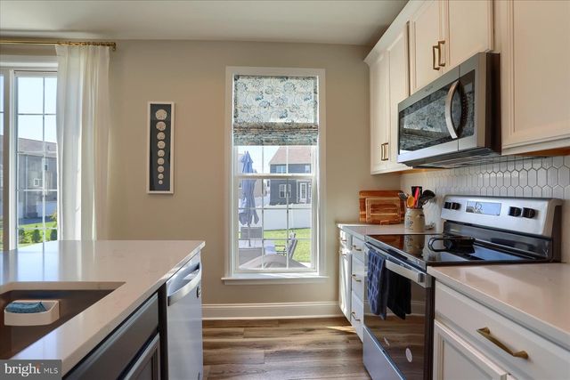 3114 EGRETON RD, Mechanicsburg, PA 17055