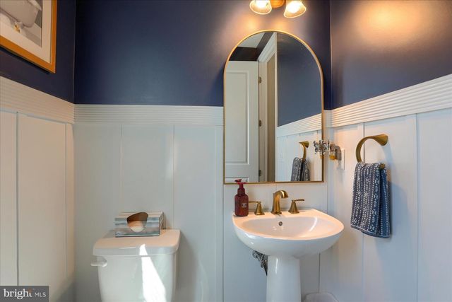 3114 EGRETON RD, Mechanicsburg, PA 17055