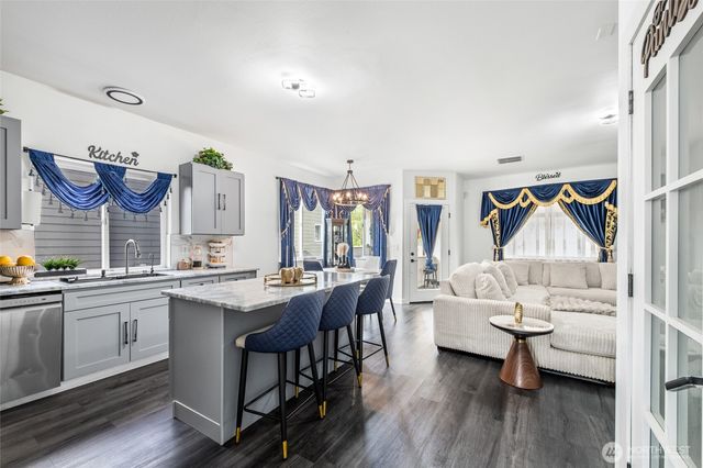 25411 155th Avenue SE, Covington, WA 98042