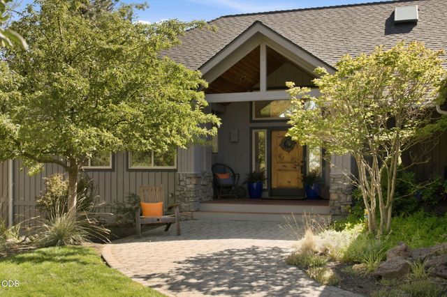 1187 NW Promontory Drive, Bend, OR 97703