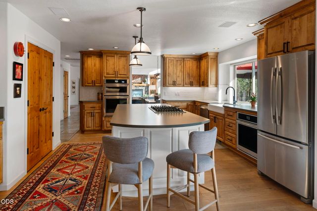 1187 NW Promontory Drive, Bend, OR 97703