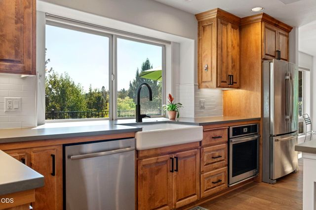 1187 NW Promontory Drive, Bend, OR 97703