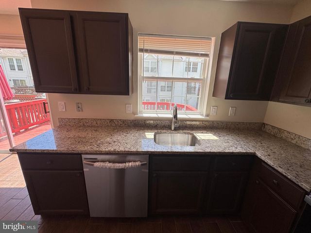 6007 ROSE BAY DR, District Heights, MD 20747