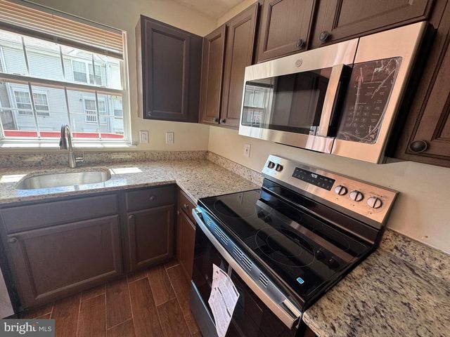 6007 ROSE BAY DR, District Heights, MD 20747