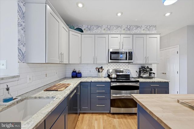 3017 SARATOGA DR, Winchester, VA 22601