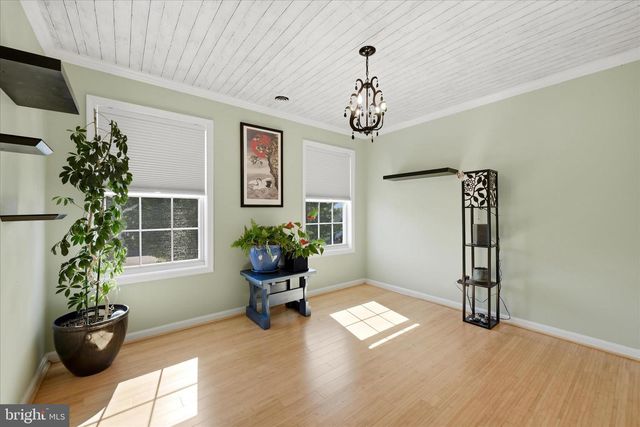 3017 SARATOGA DR, Winchester, VA 22601