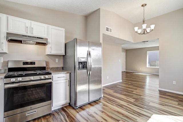 3774 Cattle Drive NE, Rio Rancho, NM 87144