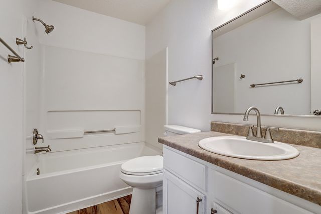 3774 Cattle Drive NE, Rio Rancho, NM 87144