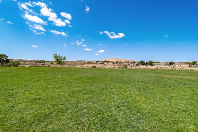 3774 Cattle Drive NE, Rio Rancho, NM 87144
