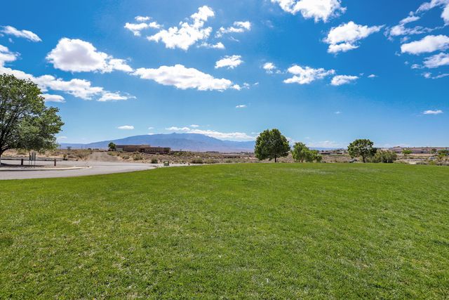 3774 Cattle Drive NE, Rio Rancho, NM 87144