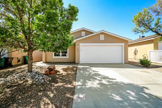 3774 Cattle Drive NE, Rio Rancho, NM 87144