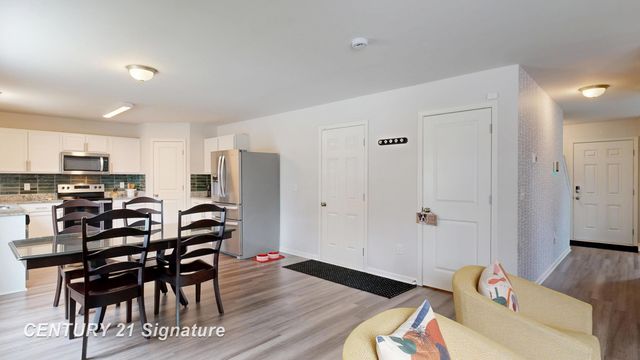 2294 Legacy Drive, Burton, MI 48519