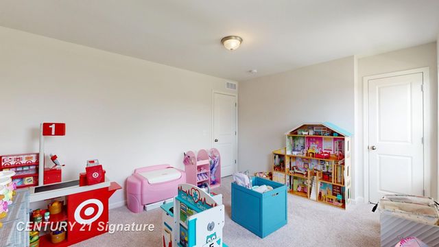 2294 Legacy Drive, Burton, MI 48519