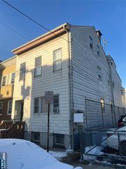 195 Walnut Street, Newark, NJ 07105