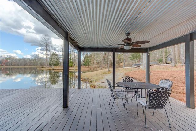 245 Lakeshore Drive, Jefferson, GA 30549