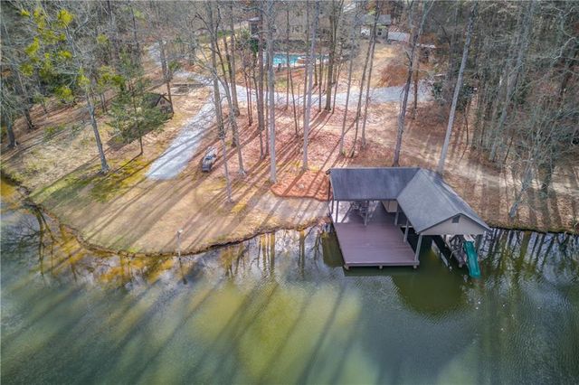 245 Lakeshore Drive, Jefferson, GA 30549