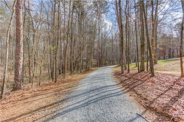 245 Lakeshore Drive, Jefferson, GA 30549