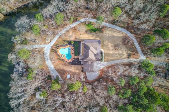 245 Lakeshore Drive, Jefferson, GA 30549