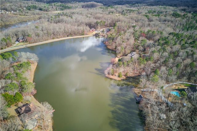 245 Lakeshore Drive, Jefferson, GA 30549