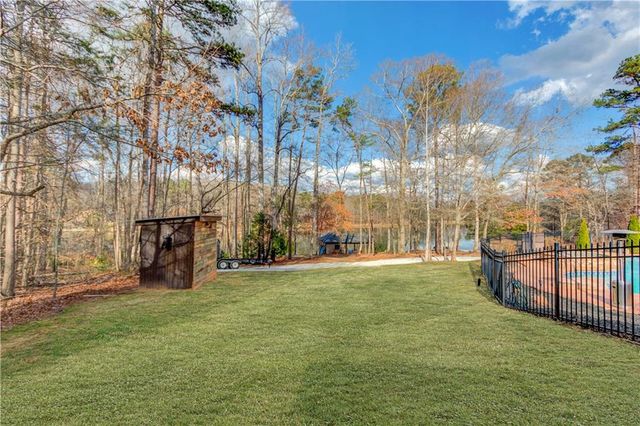 245 Lakeshore Drive, Jefferson, GA 30549