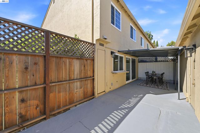 4270 Solar Cir, Union City, CA 94587