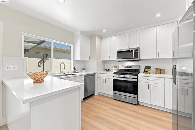 4270 Solar Cir, Union City, CA 94587