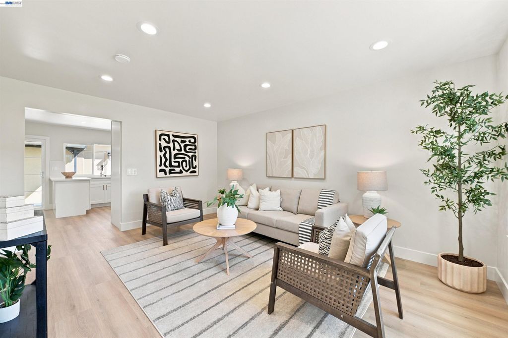 4270 Solar Cir, Union City, CA 94587