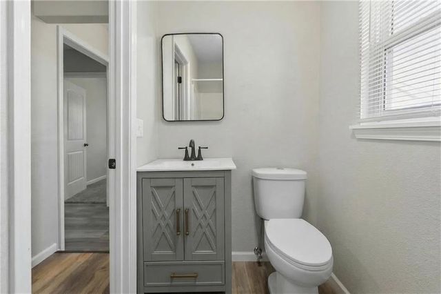 13388 S 1588 Road, Nevada, MO 64772