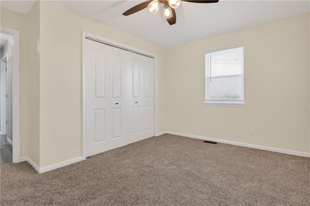 13388 S 1588 Road, Nevada, MO 64772