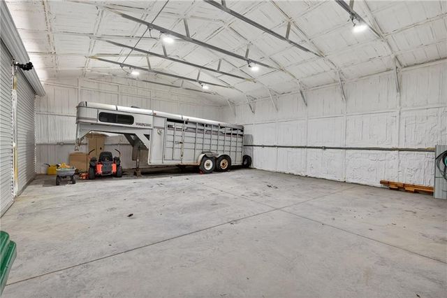 13388 S 1588 Road, Nevada, MO 64772