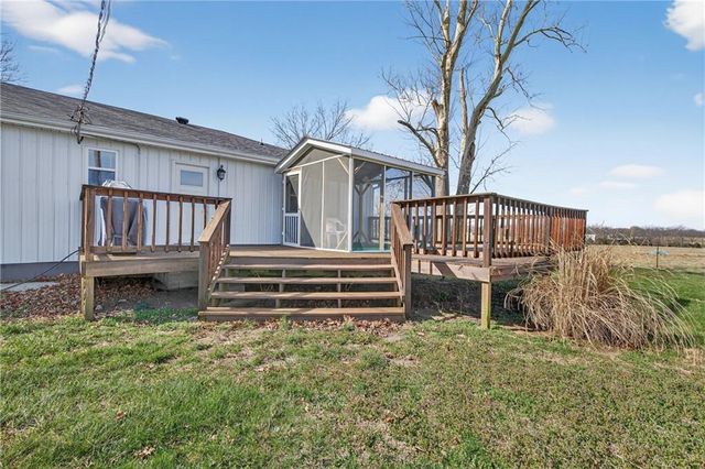 13388 S 1588 Road, Nevada, MO 64772