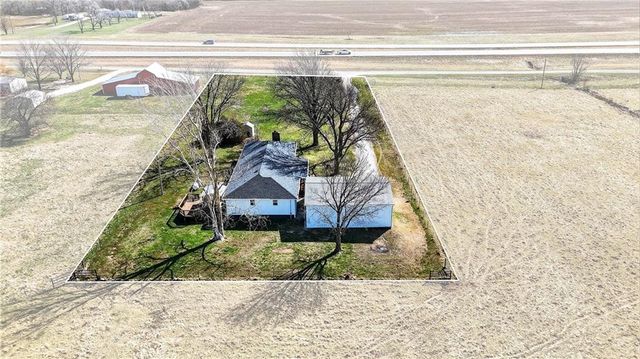 13388 S 1588 Road, Nevada, MO 64772